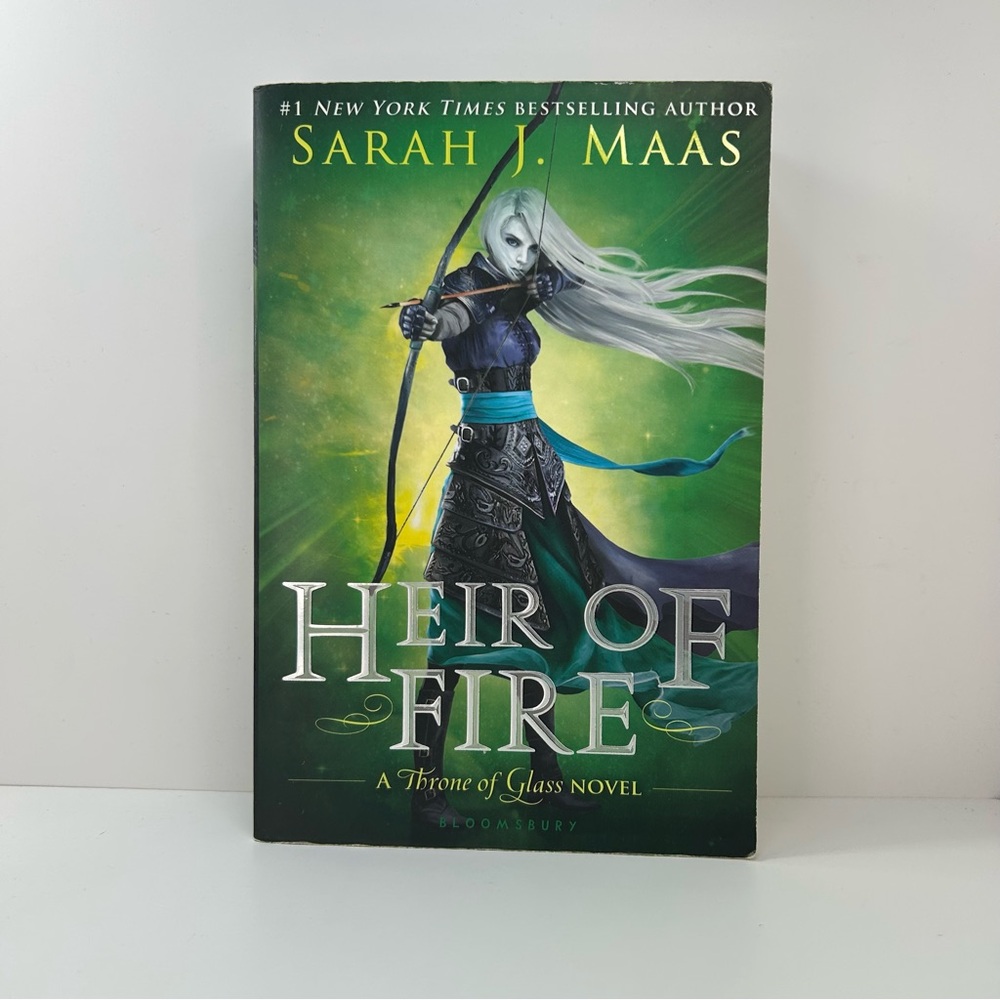 Heir of Fire by Sarah J. Maas Throne of Glass